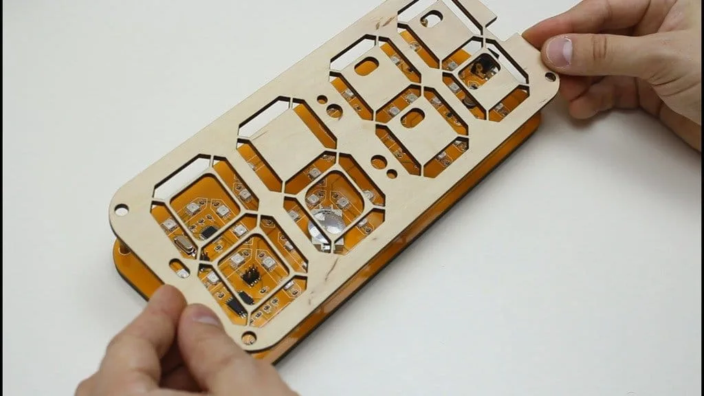 7-сегментные светодиодные часы на базе Atmega328