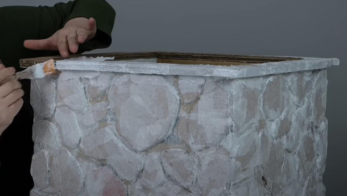 Декор из картонных коробок: как сделать кашпо своими руками