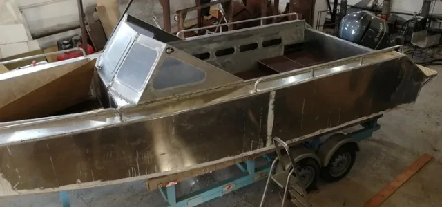Быстроходная лодка из металла своими руками