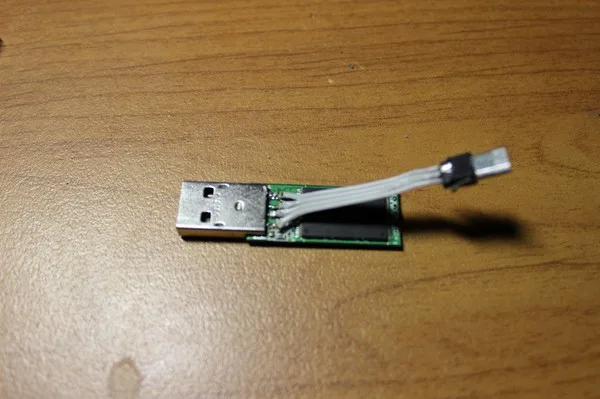 Дополнительный порт MicroUSB на флешку своими руками