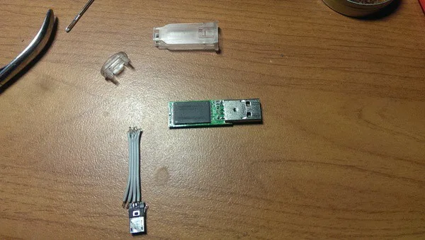 Дополнительный порт MicroUSB на флешку своими руками