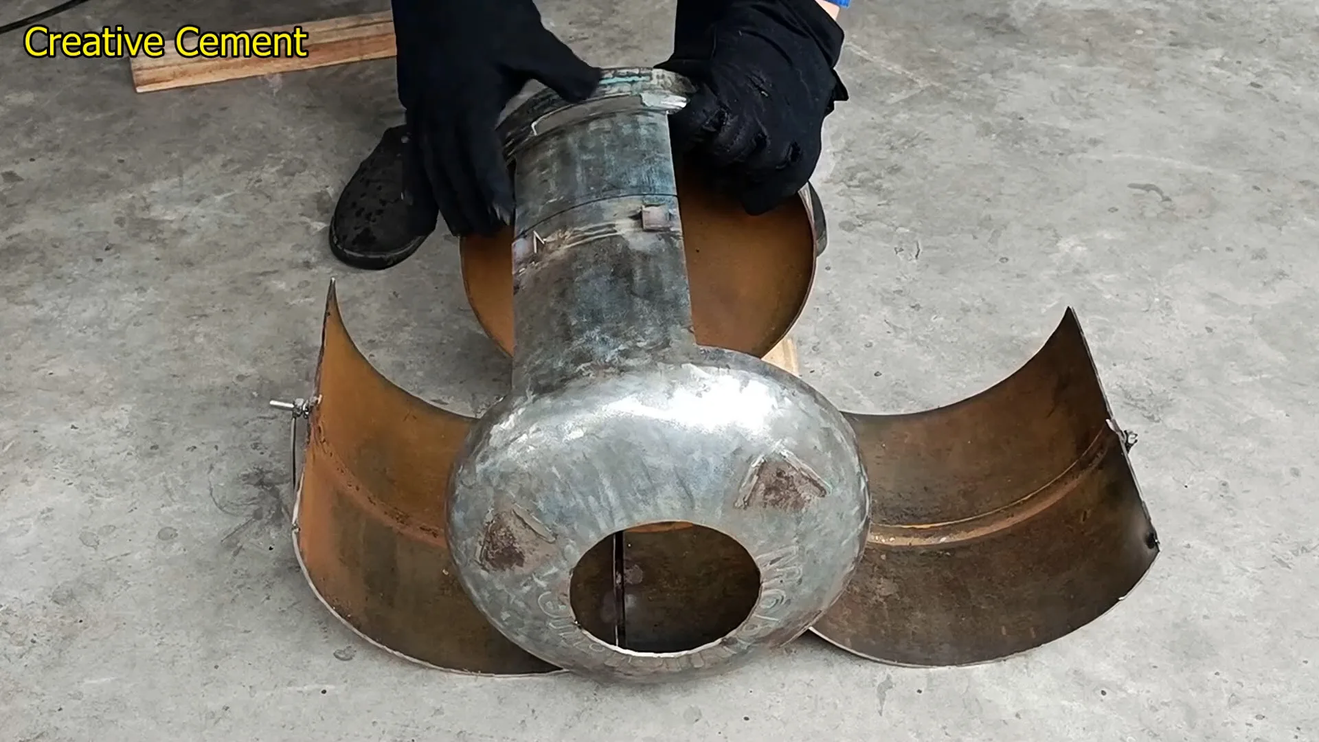 Печь 2 в 1 из старого газового баллона с духовкой и плитой для готовки
