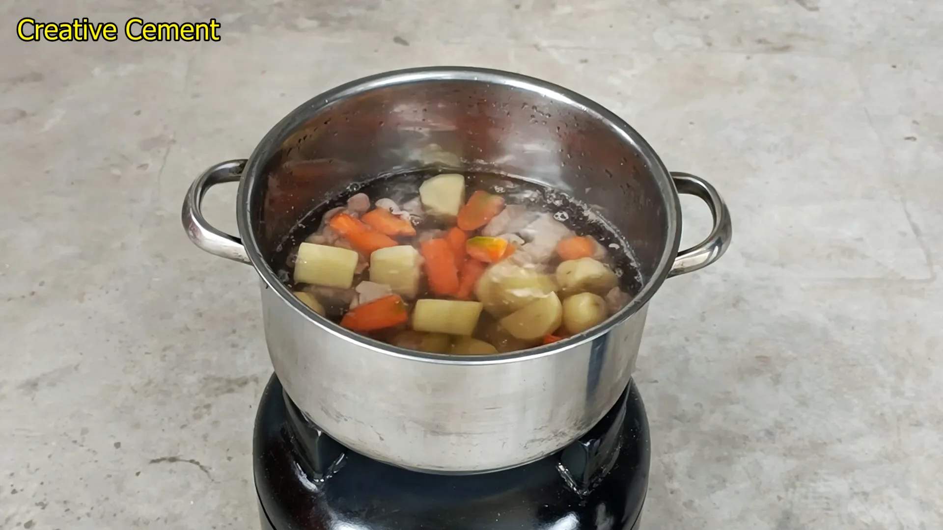Печь 2 в 1 из старого газового баллона с духовкой и плитой для готовки