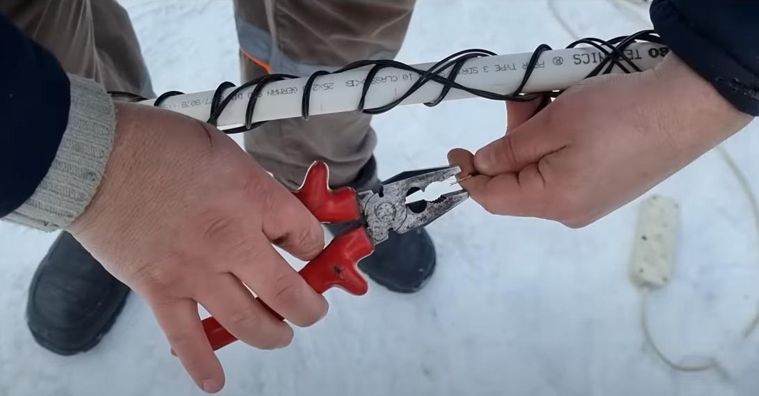 Как самостоятельно сделать греющий кабель для обогрева трубы
