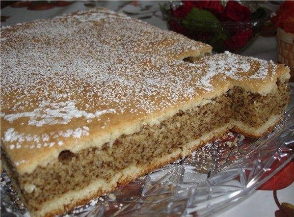 Песочно-бисквитный ореховый пирог
