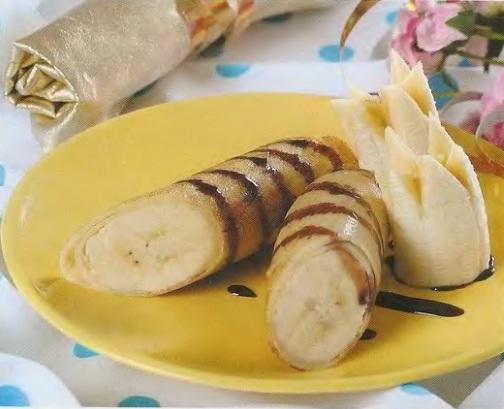 Блинчики с бананами и карамелью