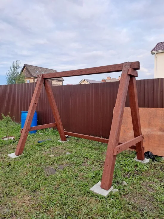 Садовые качели с крышей на дачу своими руками