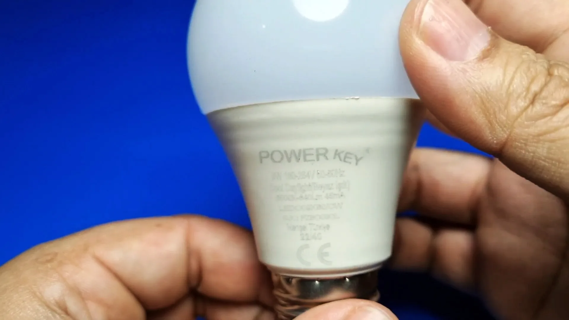 Как сделать автоматическую LED лампу из обычной