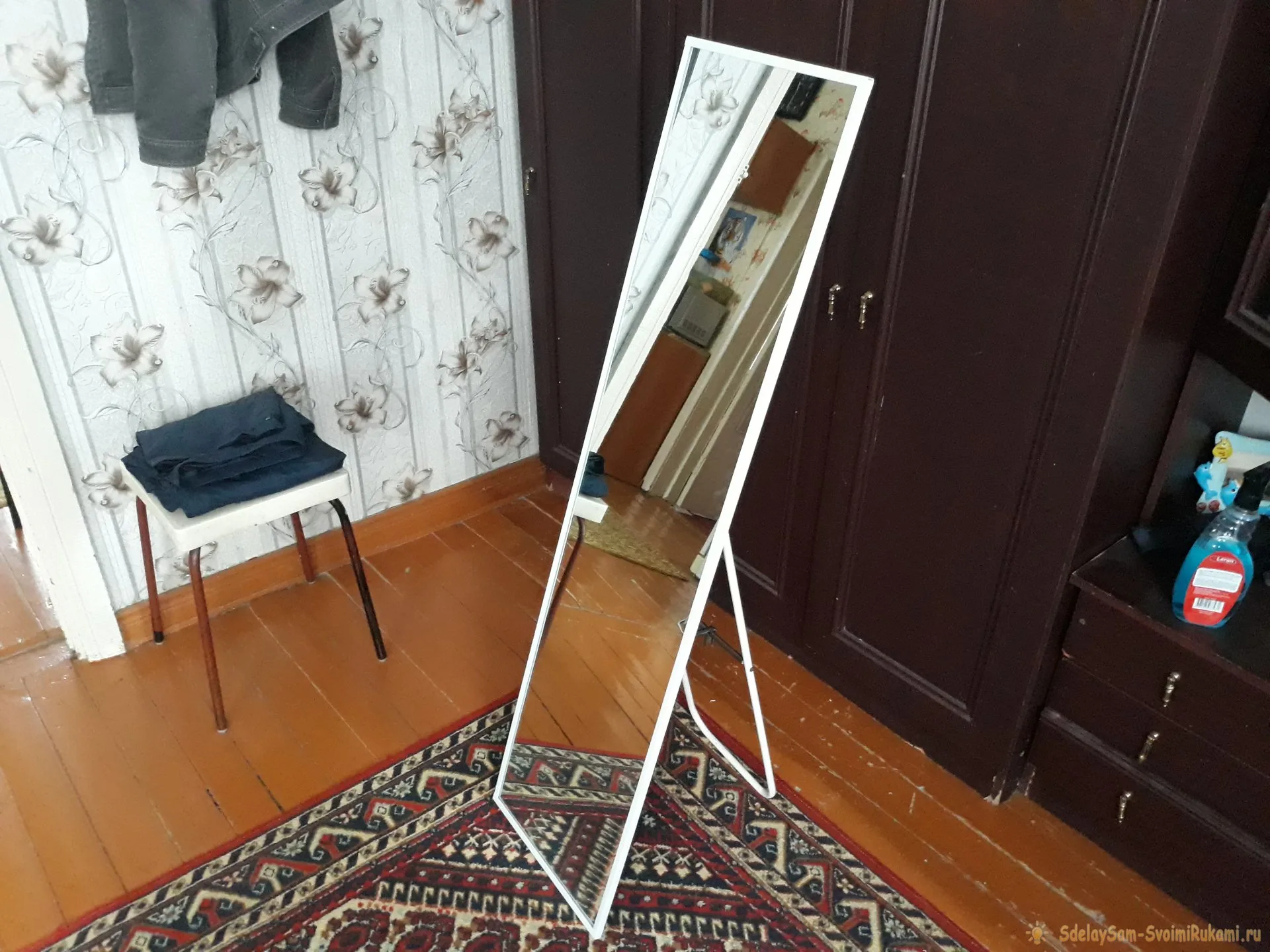 Как за минимальную цену собрать большое напольное зеркало